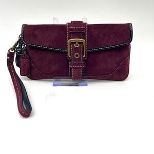 COACH EXTREMELY RARE SOHO, Suede Burgundy Clutch